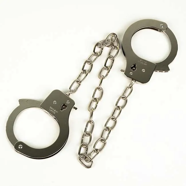 long chain handcuff1